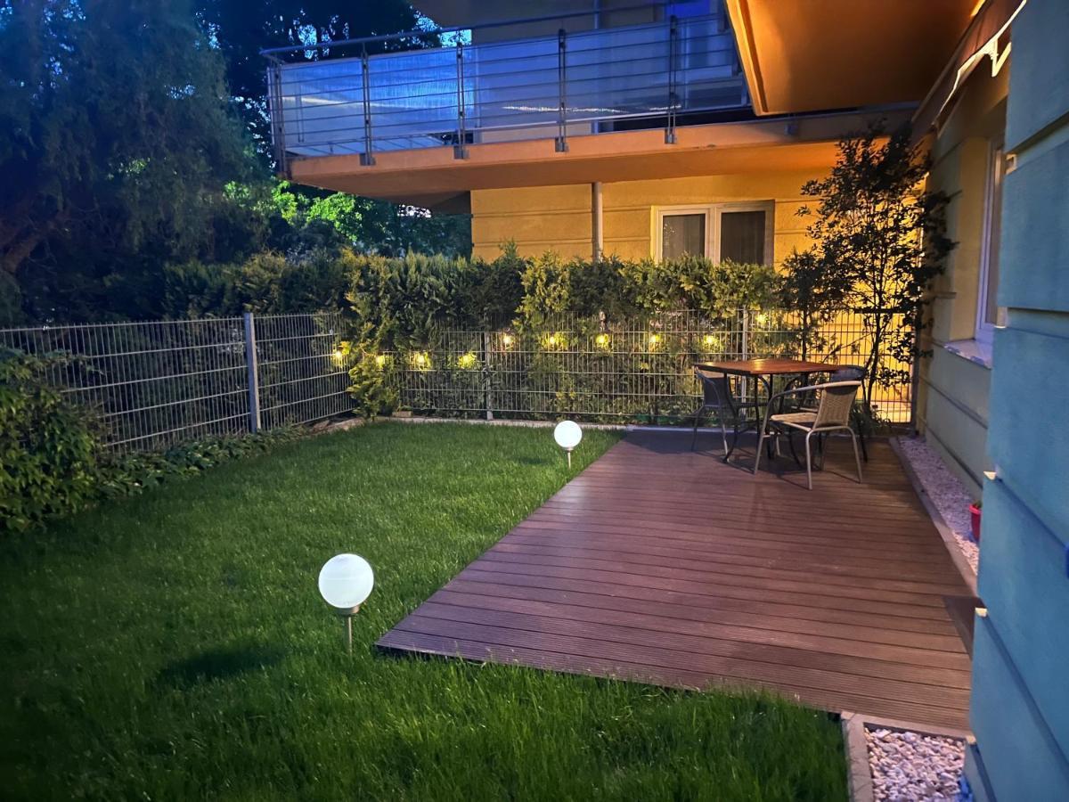 Apartament Z Garazem I Ogrodem Колобжег Екстериор снимка