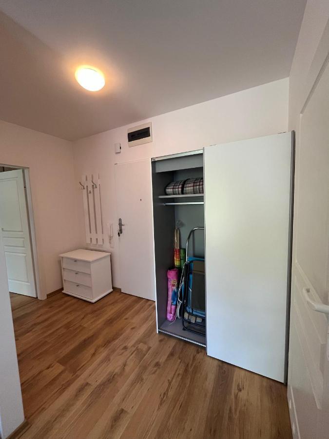 Apartament Z Garazem I Ogrodem Колобжег Екстериор снимка