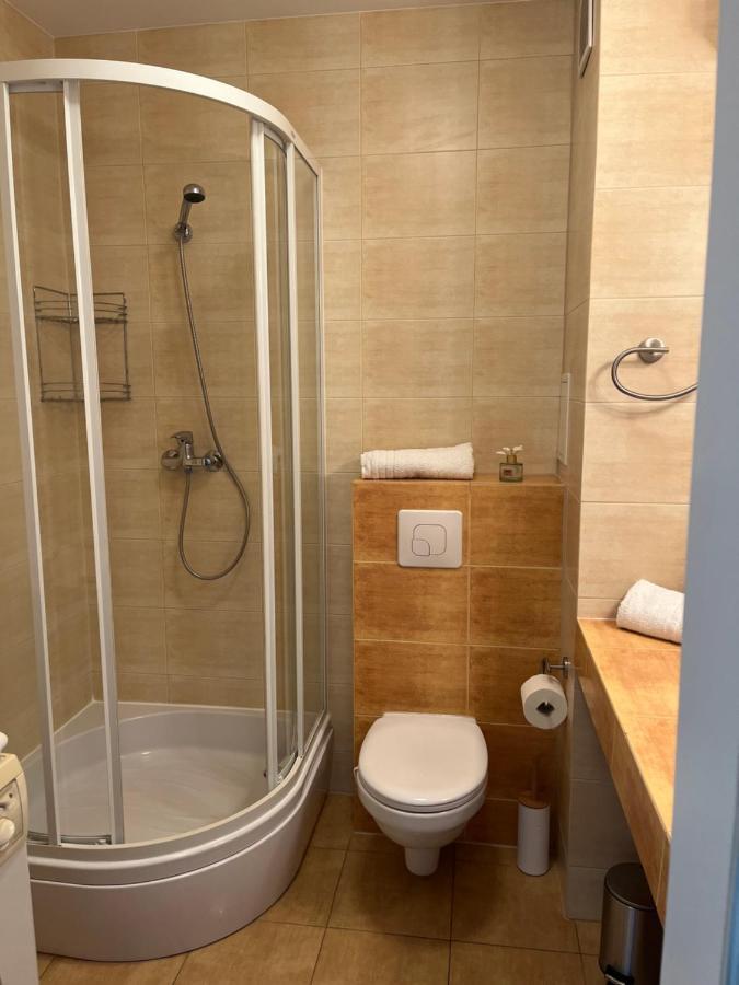Apartament Z Garazem I Ogrodem Колобжег Екстериор снимка